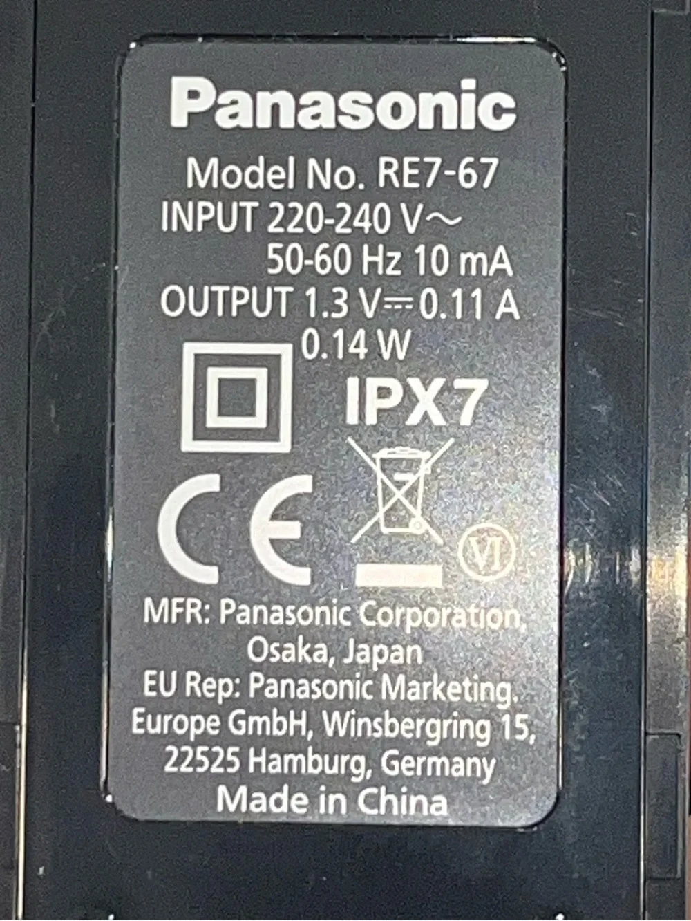 Panasonic Twin 2 Blade Wet/Dry Recharge ES-RW30-S European Market or Traveling